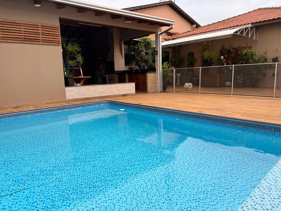 Imagens do imóveis CASA JD SHANGRI-LA