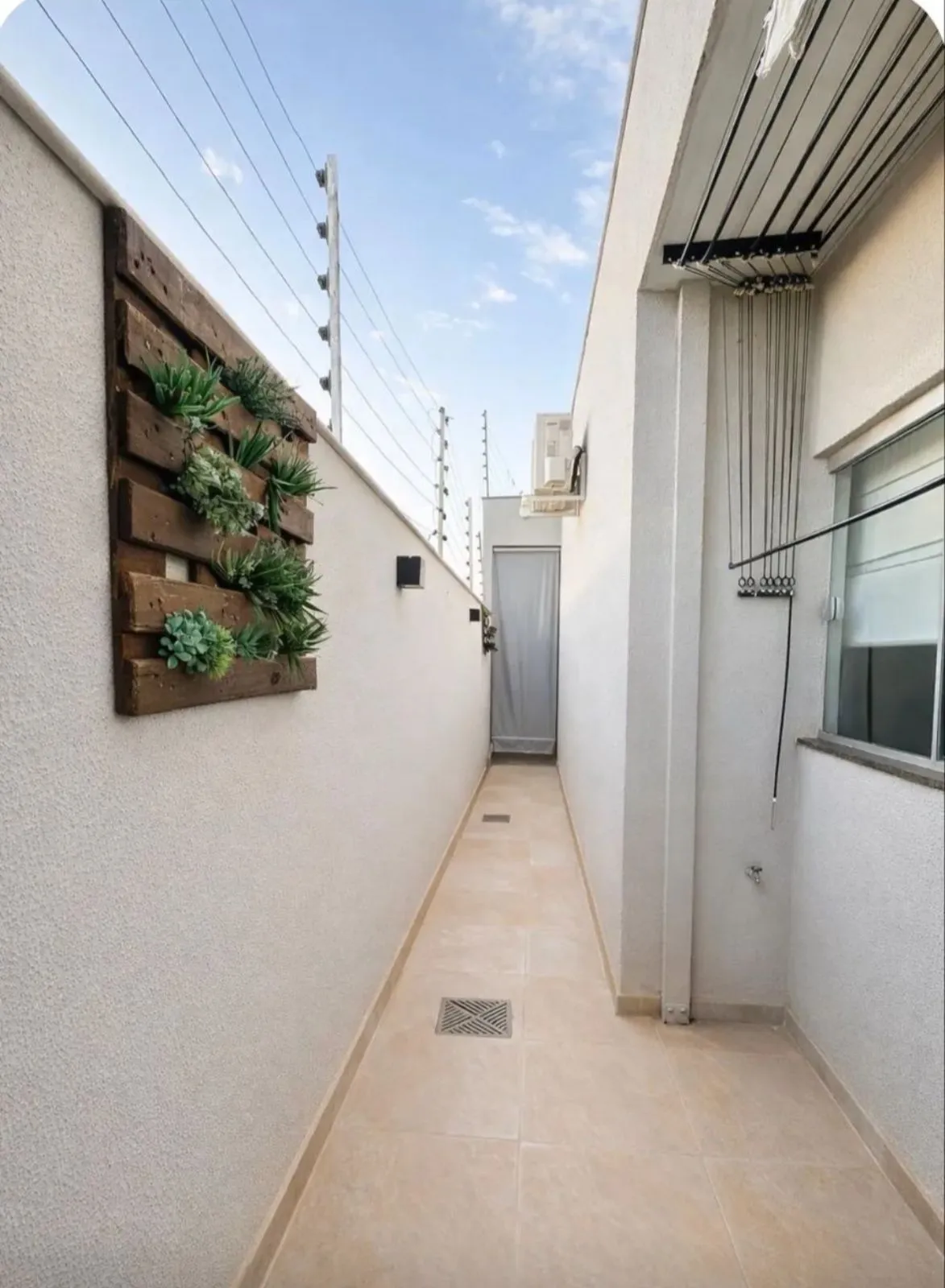 Imagens do imóveis CASA Á VENDA CINCO CONJUNTOS