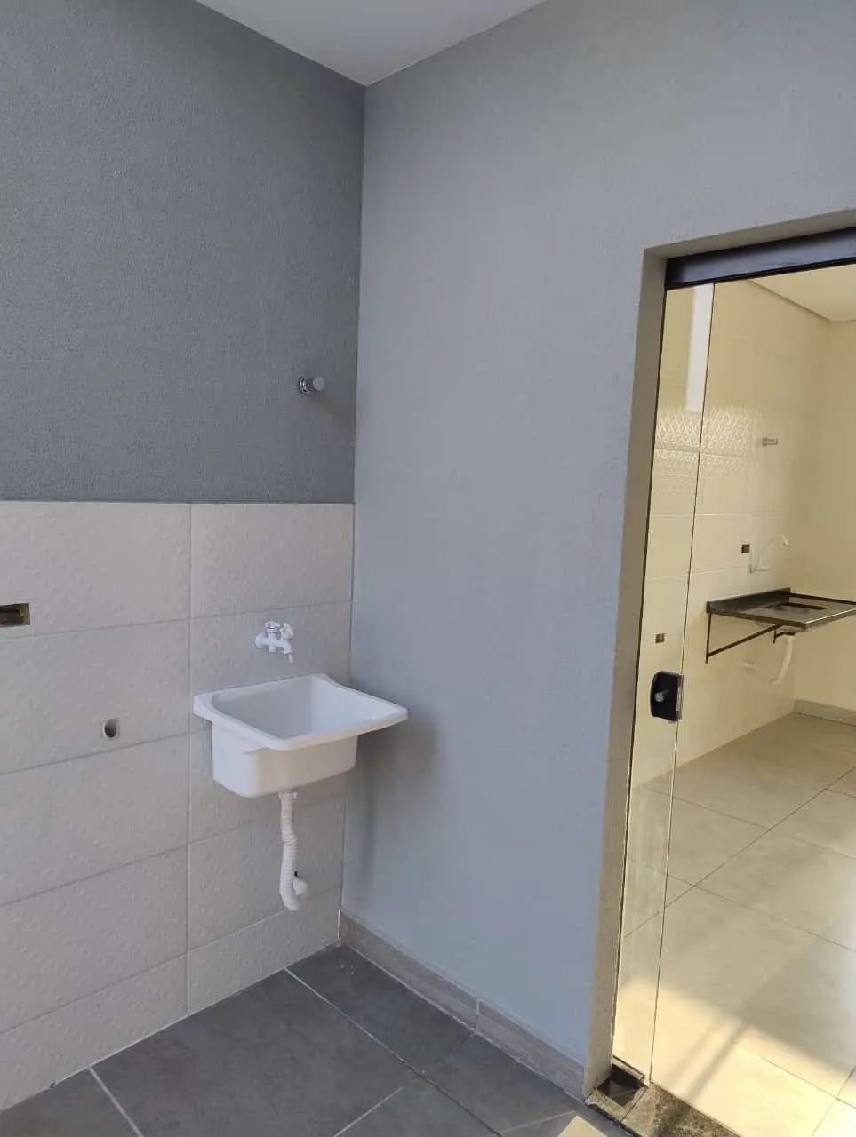 Imagens do imóveis CASA GEMINADA Á VENDA NA ZONA NORTE
