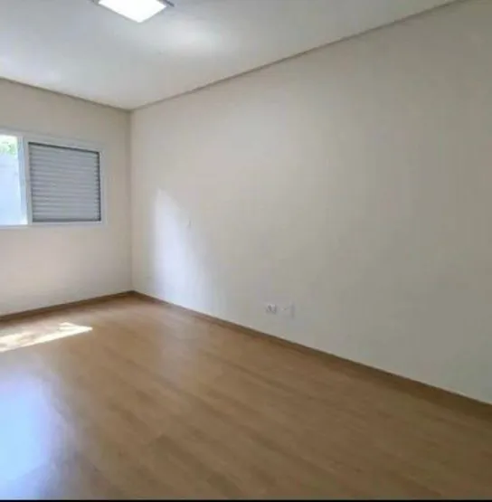 Imagens do imóveis Casa no Condomínio Royal Maison