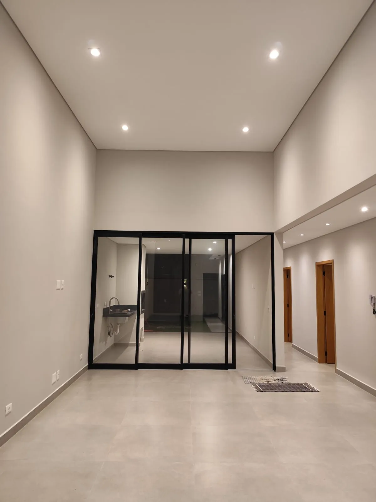 Imagens do imóveis CASA NOVA À VENDA NO CHAMONIX