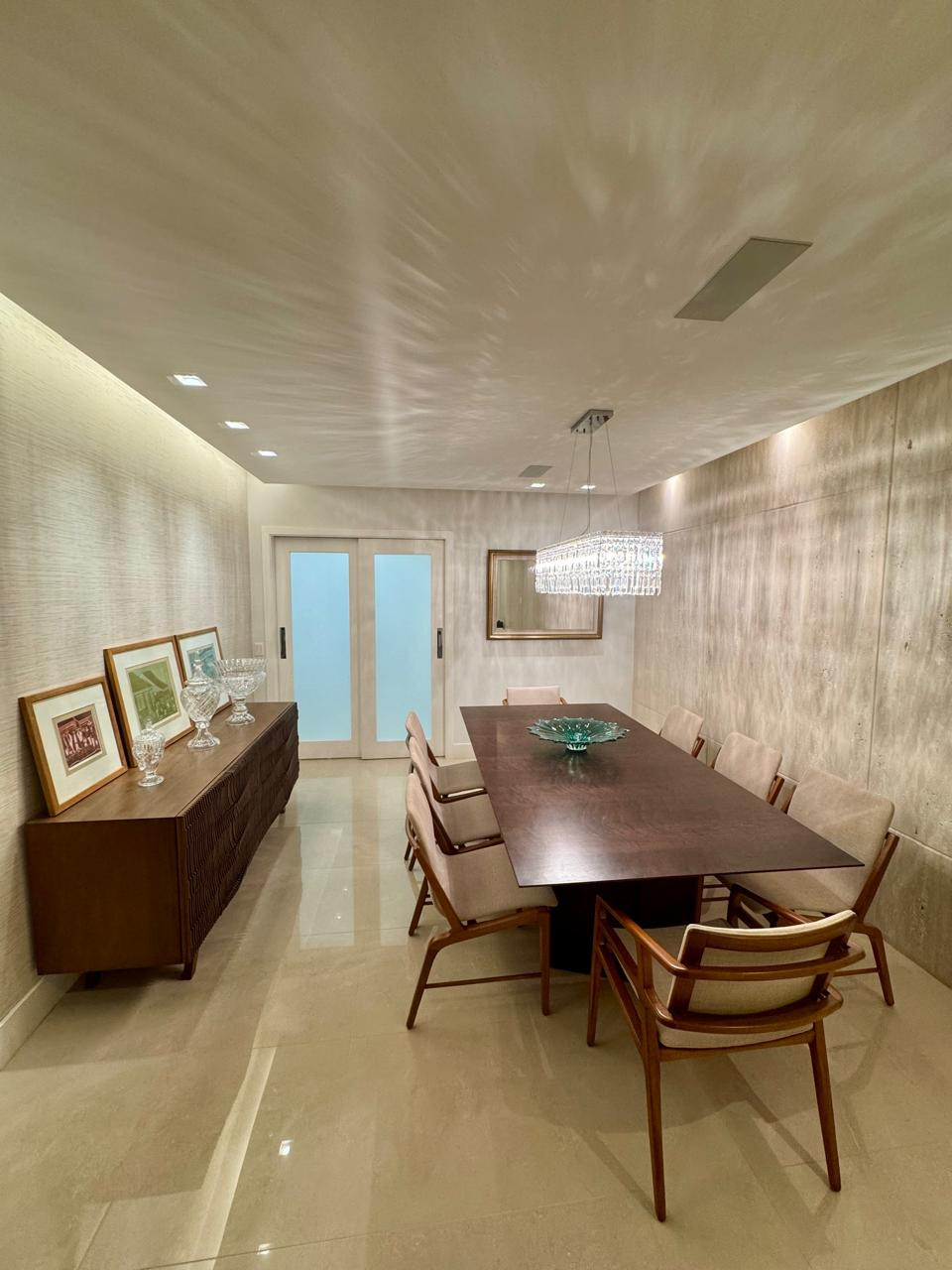 Imagens do imóveis Apartamento á Venda no Edifício Torre Alicante