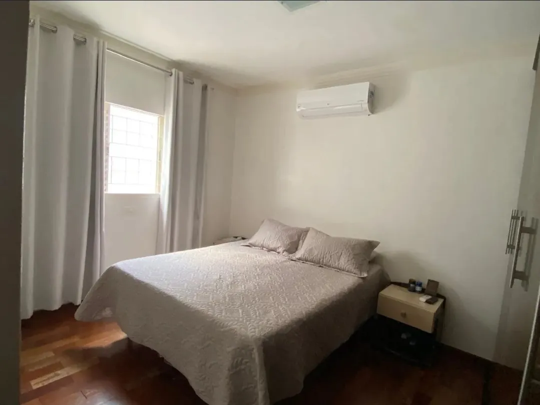 Imagens do imóveis Casa à venda próxima ao aeroporto em Londrina