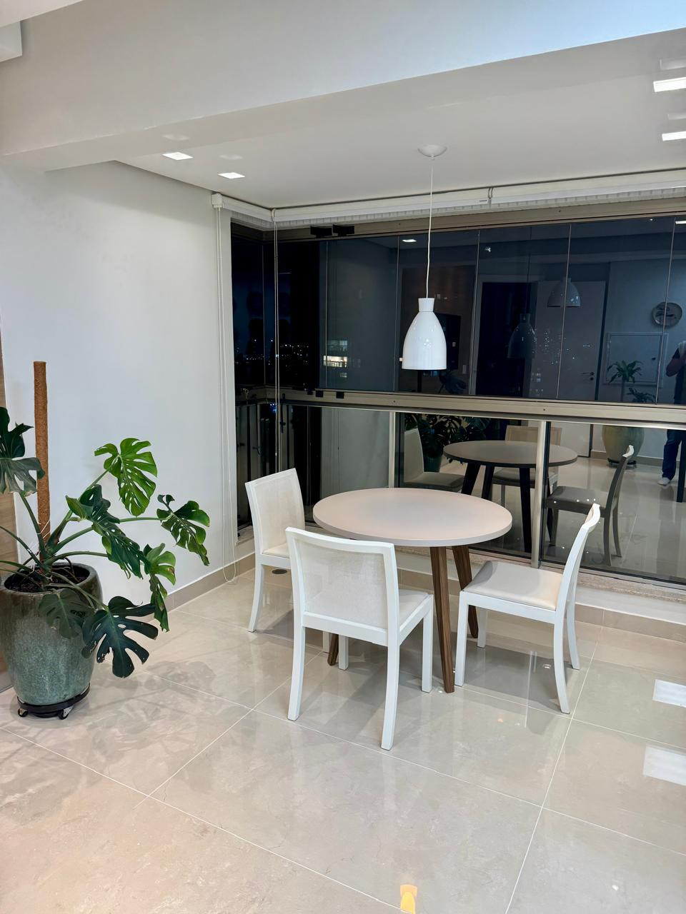 Imagens do imóveis Apartamento á Venda no Edifício Torre Alicante