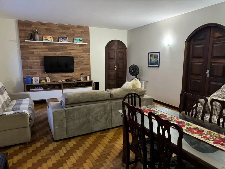 Imagens do imóveis CASA JD SHANGRI-LA