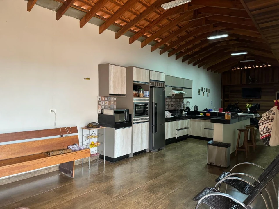 Imagens do imóveis CASA JD SHANGRI-LA