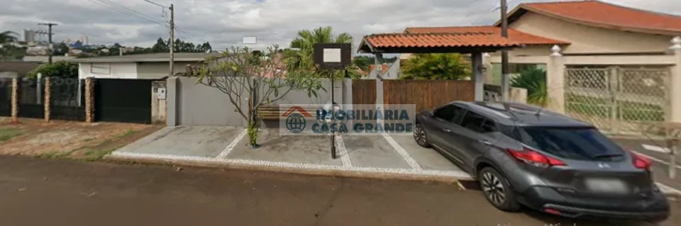 Casa c/ sala comercial