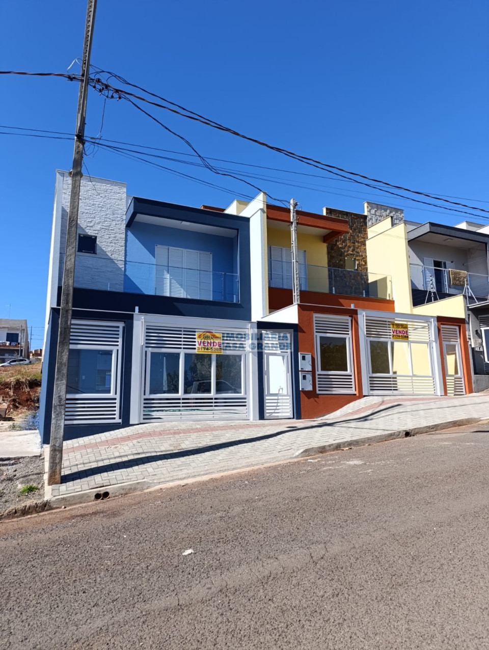 SOBRADO NOVO PARA VENDA NO JD. TERRA VERMELHA EM CAMBÉ