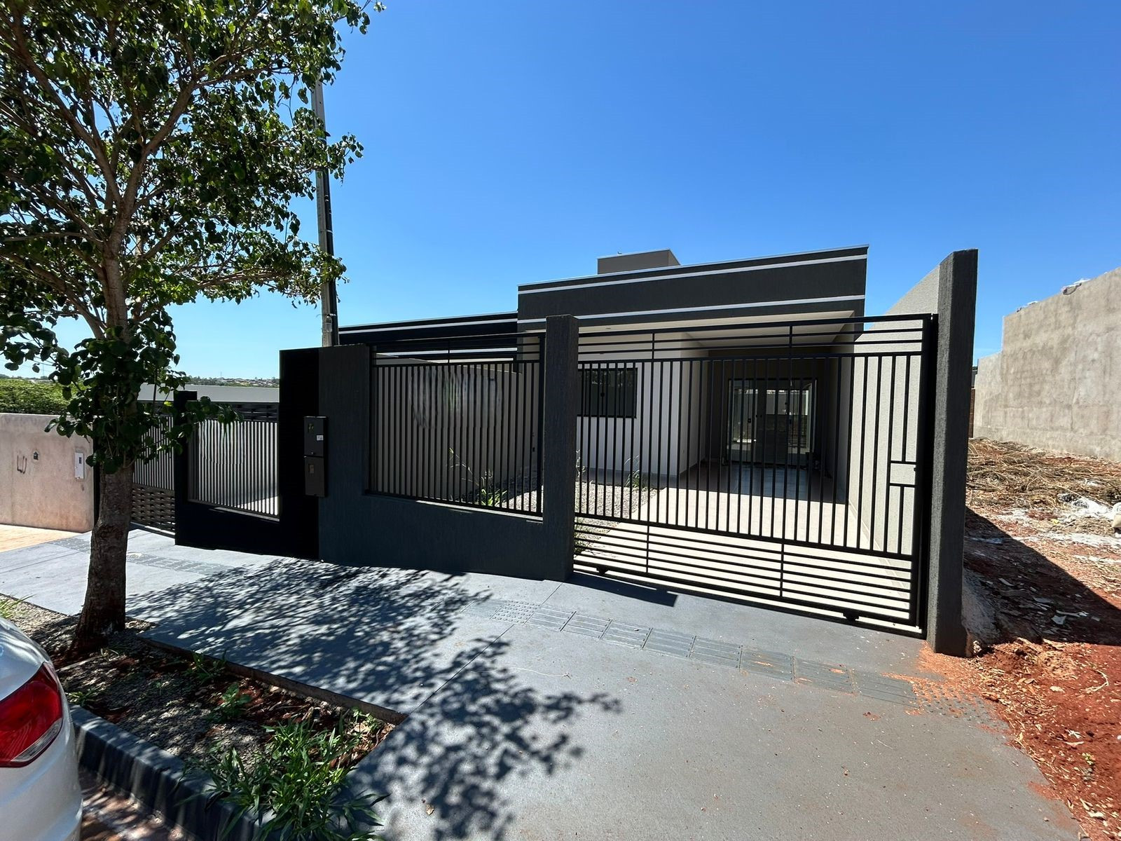 CASA DISPONIVEL PARA VENDA EM CAMBÉ