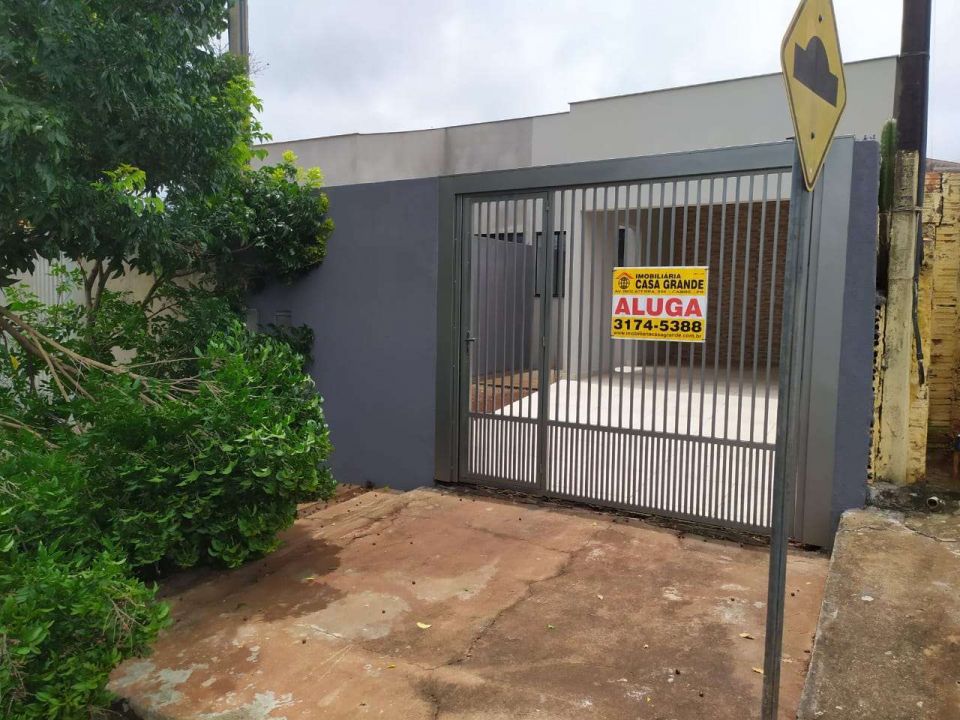 Casa térrea - Jardim Santa Adelaide / Vô Zezinho