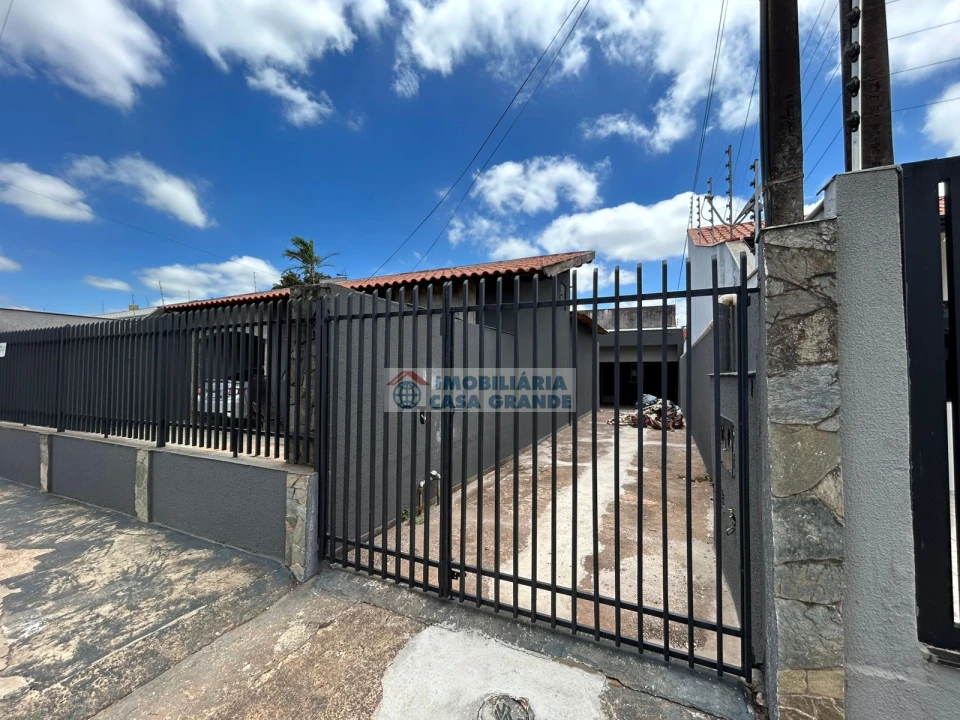 Casa residencial de fundos - Locação