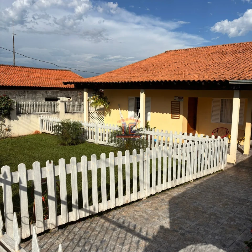 Imagens do imóveis CASA A VENDA CENTRO DE CAMBÉ - RUA ESTADOS UNIDOS