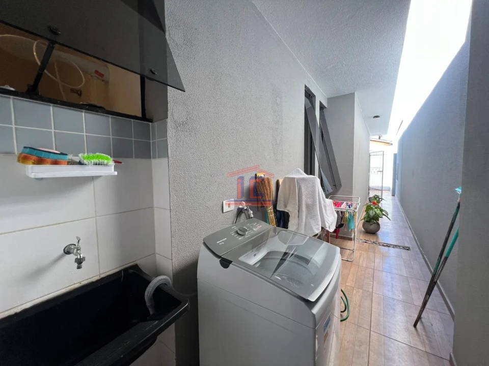 Imagens do imóveis CASA GEMINADA À VENDA- LONDRINA-