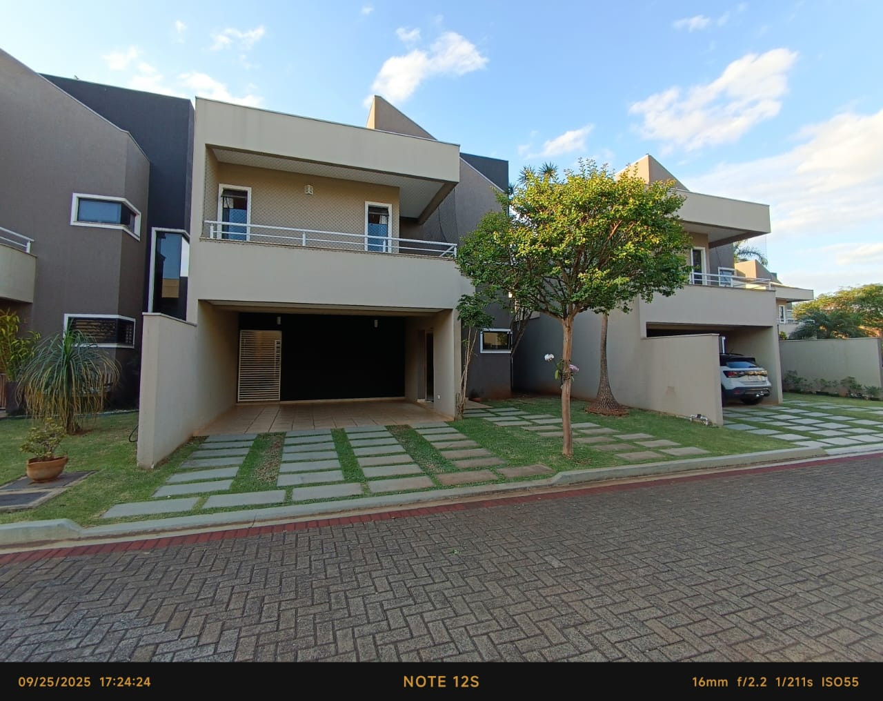 Rua Joao Garla, 300 - Casa 04 - Cond. Villa Bella