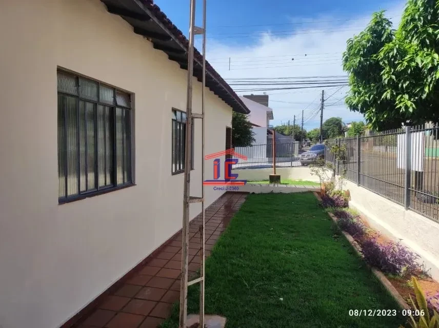 Imagens do imóveis CASA RUA BÉLGICA ESQUINA COM RUA CHILE - CENTRO - CAMBÉ-PR
