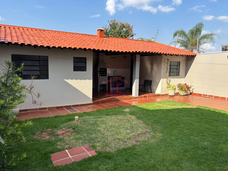 Imagens do imóveis CASA À VENDA JARDIM VILA RICA