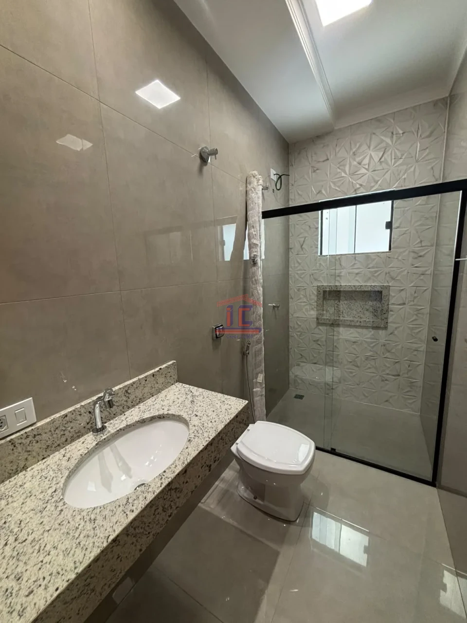 Imagens do imóveis Rua Antenor Bissoqui, 483 - Jardim Tarumã