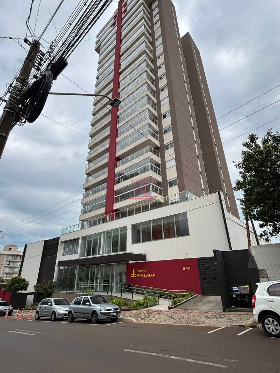 Apartamento Condomínio Residencial Torre Málaga - Centro - Cambé