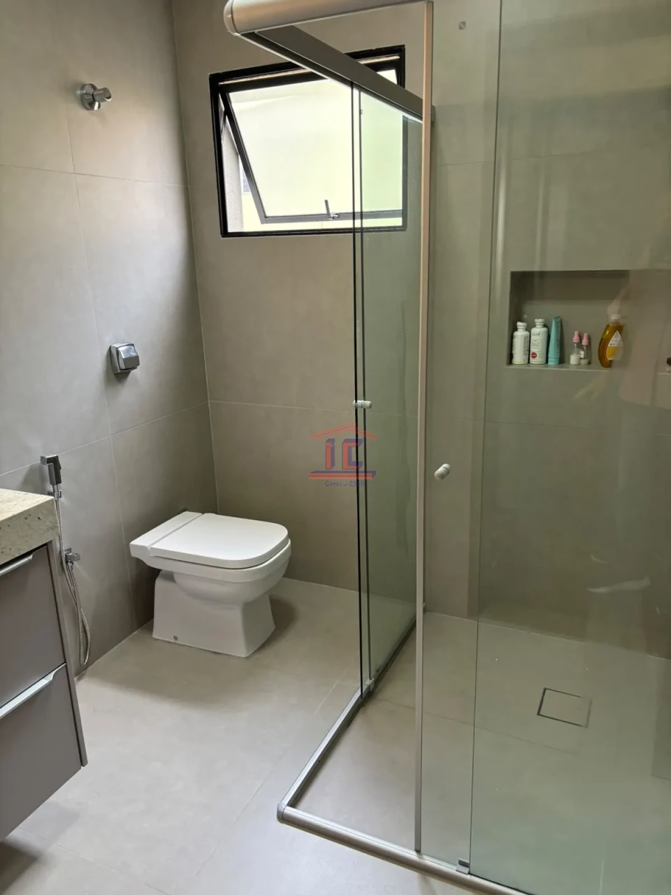 Imagens do imóveis CASA À VENDA JARDIM VILA RICA