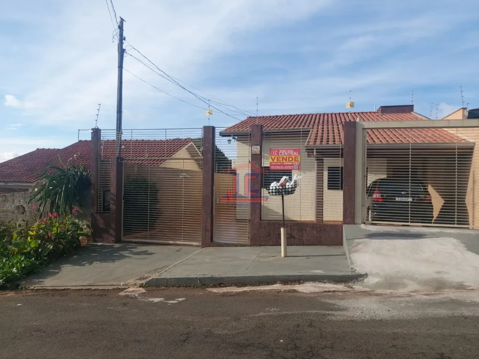 Imagens do imóveis CASA COM O2 QUARTOS