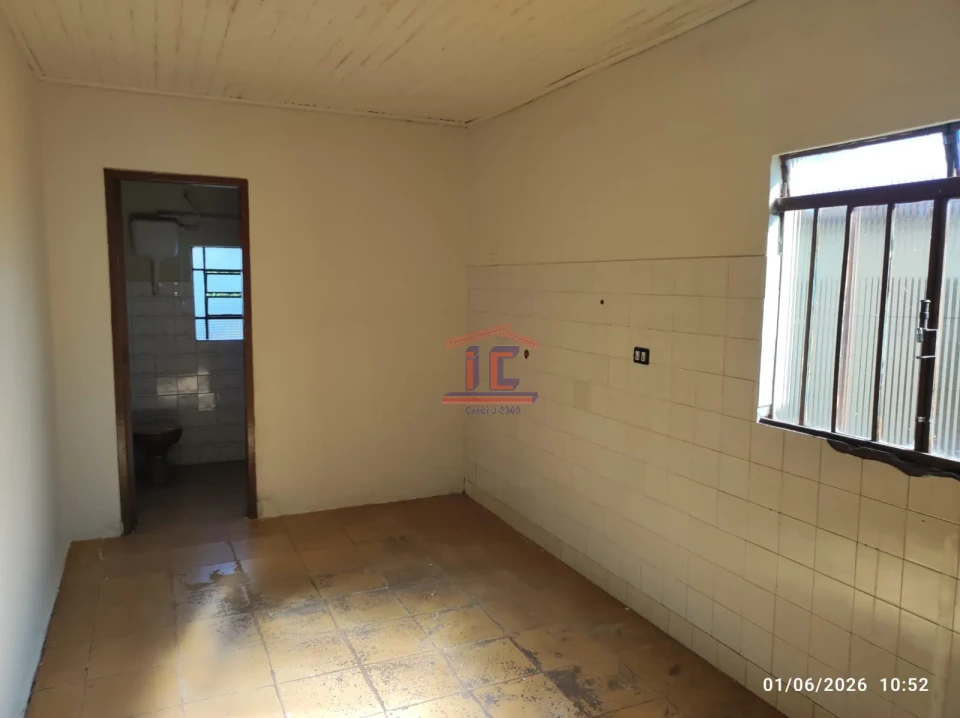 Rua João Passador, 79 - Frente - Jardim Santo Antonio