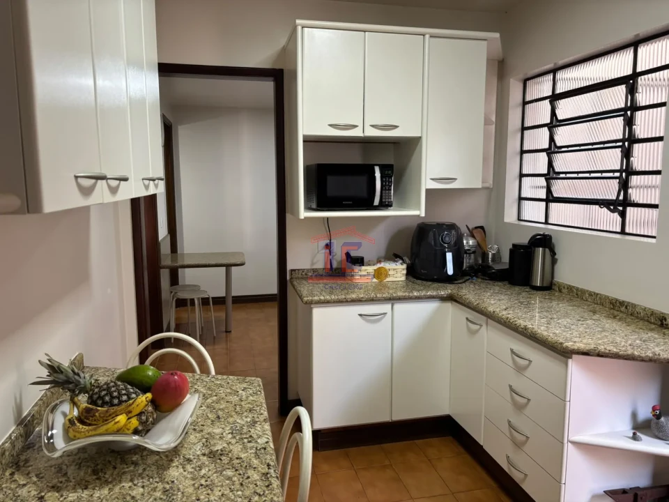 Imagens do imóveis CASA À VENDA JARDIM VILA RICA