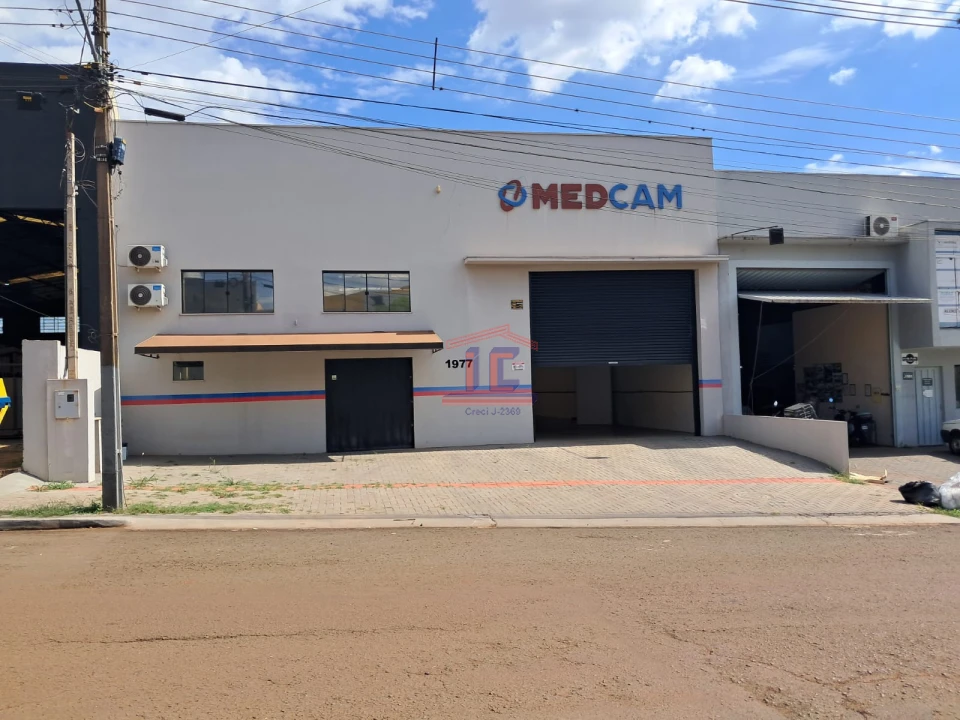 Avenida Inglaterra, 1977 - Centro