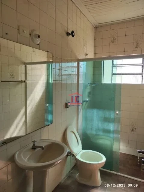 Imagens do imóveis CASA RUA BÉLGICA ESQUINA COM RUA CHILE - CENTRO - CAMBÉ-PR