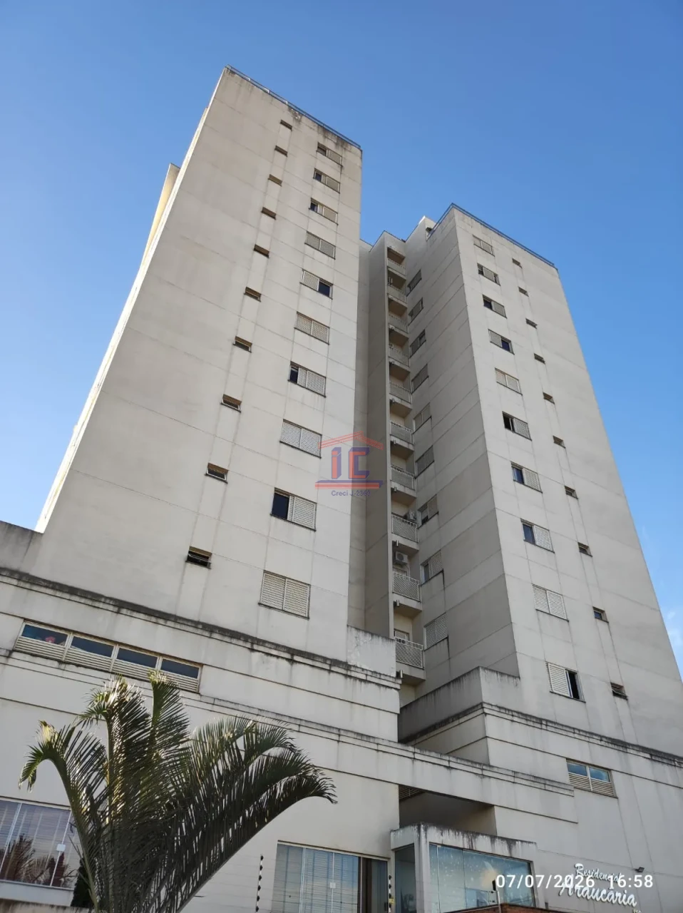 Avenida Brasil, 454 Apto 503 - Edifício Araucária