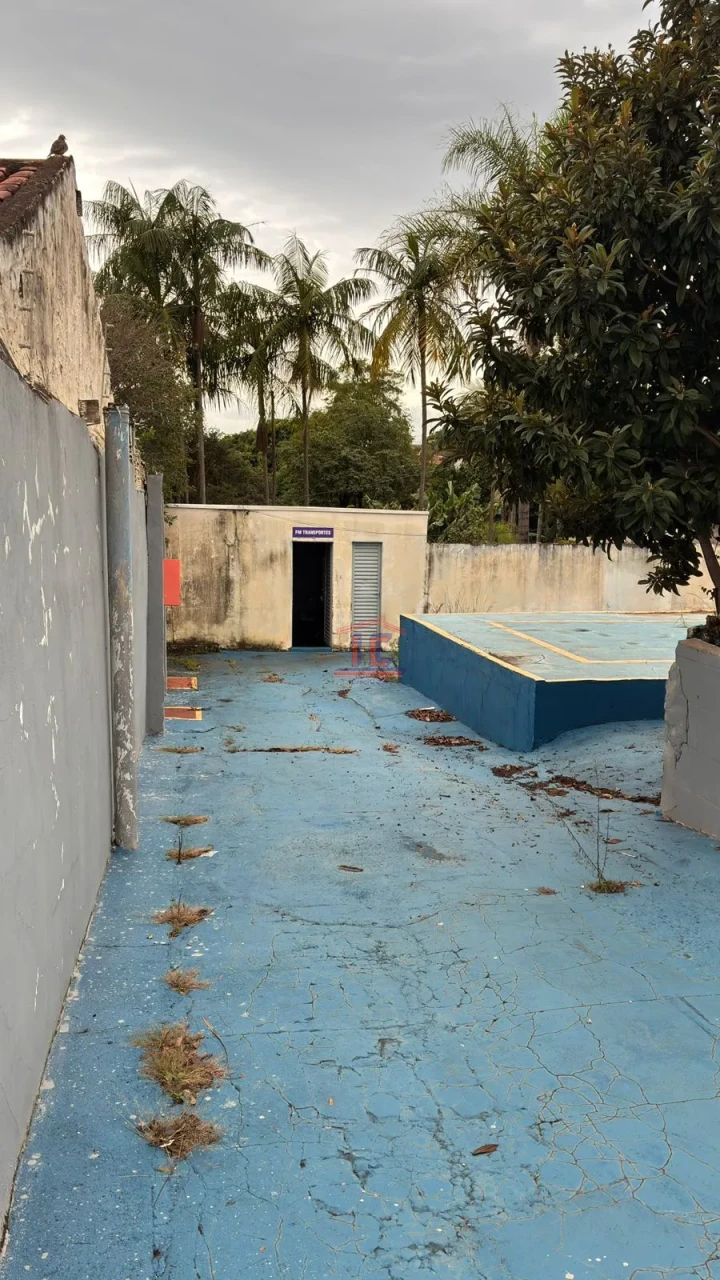 SALÃO COMERCIAL À VENDA