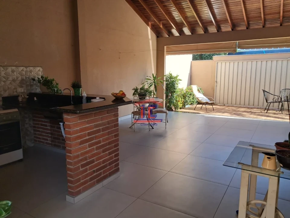 Imagens do imóveis CASA - Rua Riacho Fundo - Cambé II