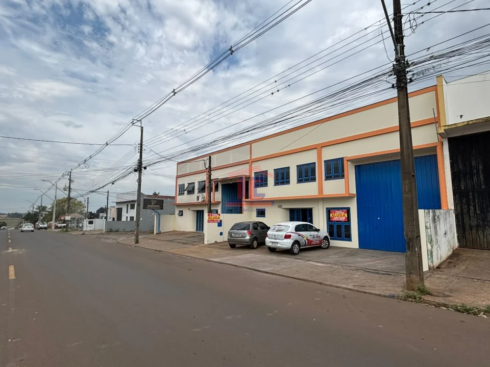 Avenida Brasil, 1532 - Barracão Comercial
