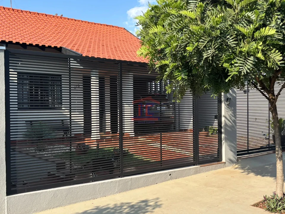 Imagens do imóveis CASA À VENDA JARDIM VILA RICA