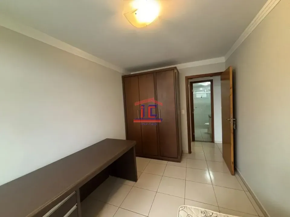 Rua Bento Munhoz da Rocha Neto, 325 Apto 03 Bloco 05A - Residencial Portal das Palmeiras