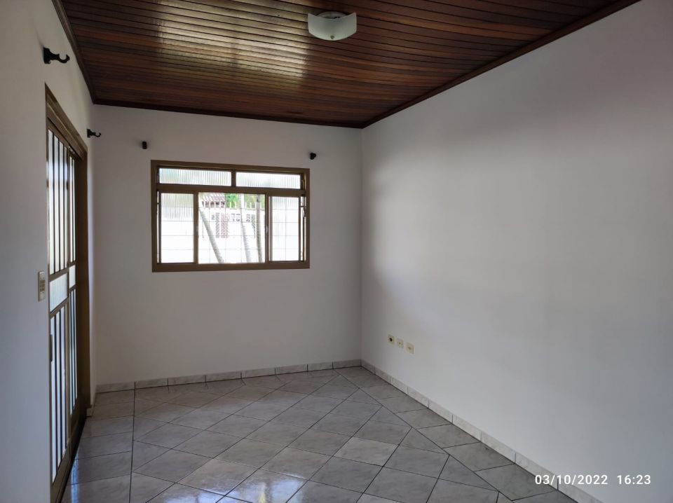 Rua Santo Cassaro, 194 - Esq. com Rua Tuiuti