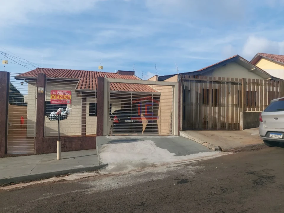 Imagens do imóveis CASA COM O2 QUARTOS