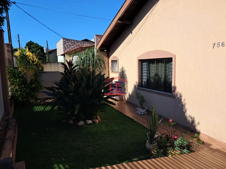 Imagens do imóveis CASA - Rua Riacho Fundo - Cambé II