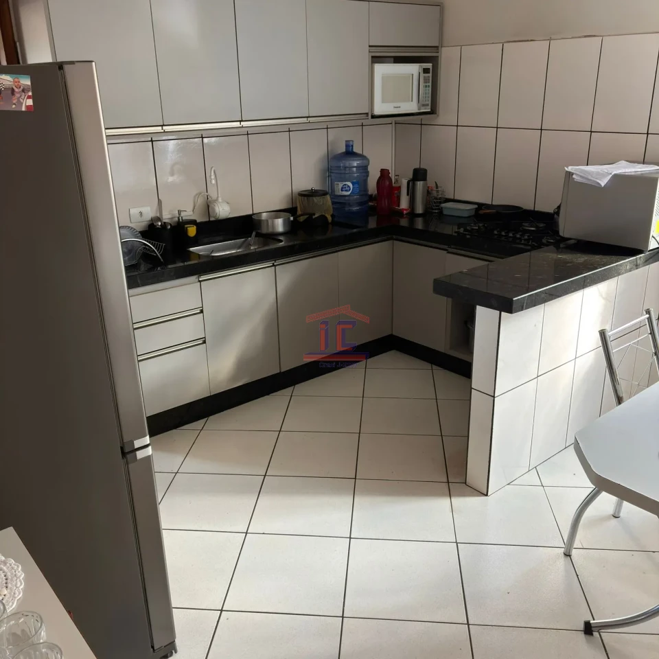 Imagens do imóveis CASA A VENDA CENTRO DE CAMBÉ - RUA ESTADOS UNIDOS