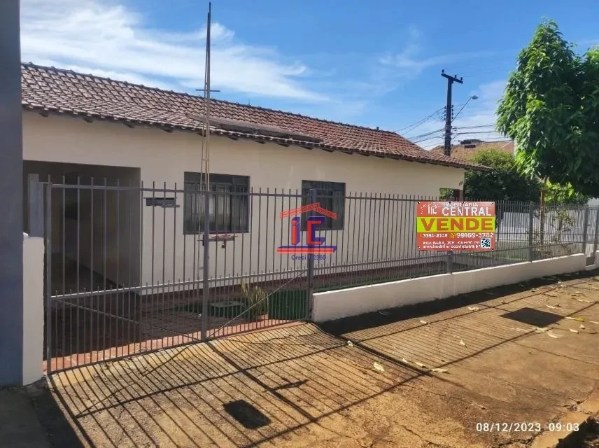 Imagens do imóveis CASA RUA BÉLGICA ESQUINA COM RUA CHILE - CENTRO - CAMBÉ-PR