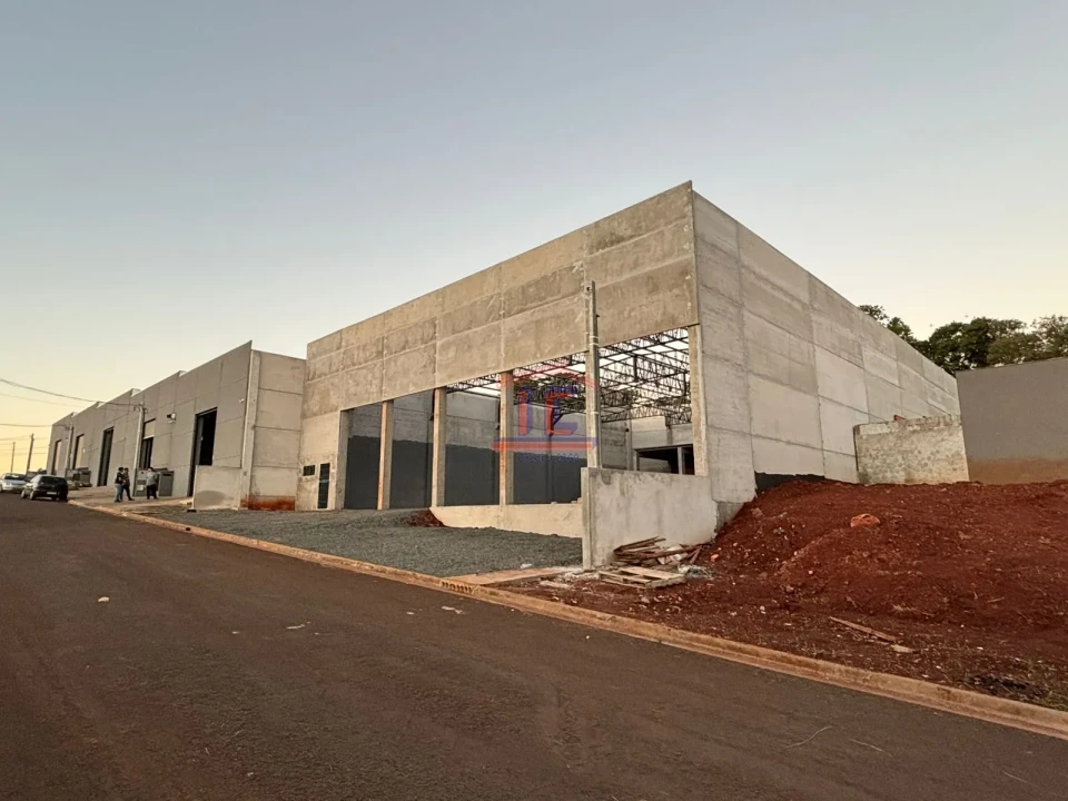 Rua Romulo Bonalume, 180 - Jardim Cidade Alta