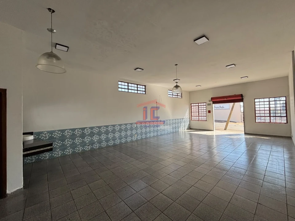 Imagens do imóveis Rua Noruega - Esquina com Rua Equador, 107C - Centro