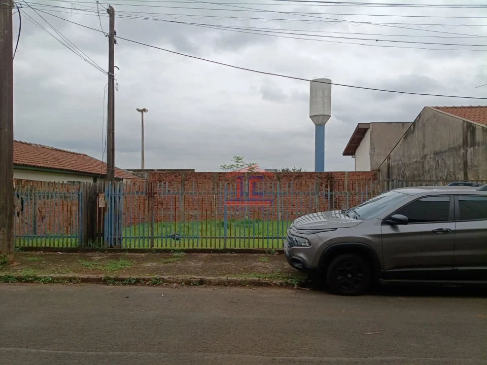 TERRENO -CENTRO-CAMÉ