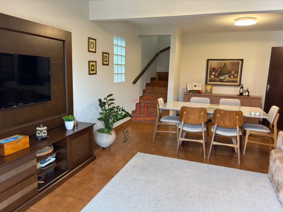 Imagens do imóveis CASA À VENDA JARDIM VILA RICA