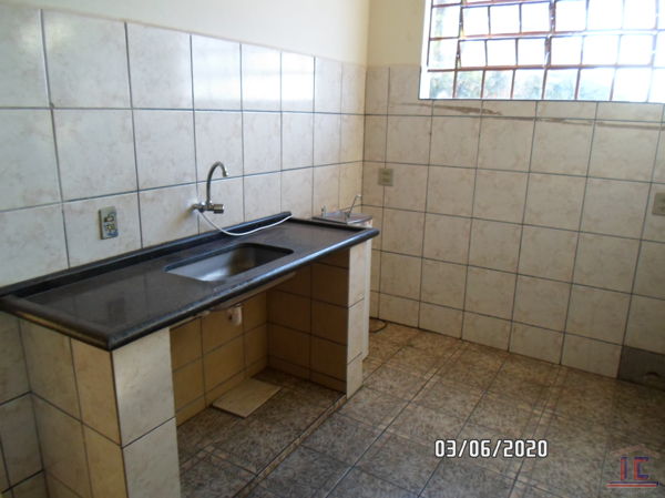 Imagens do imóveis Rua Professora Zelda C. Mastriani, 265C - Jd. D Vila (Meio)