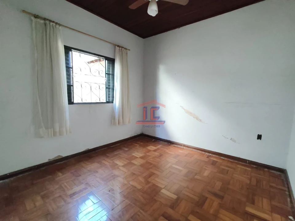 Imagens do imóveis Casa térrea Rua Monte Castelo - Próximo do Almeida Mercados
