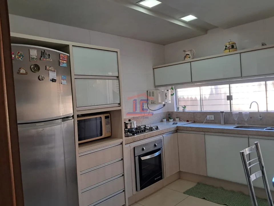 Imagens do imóveis CASA - Rua Riacho Fundo - Cambé II