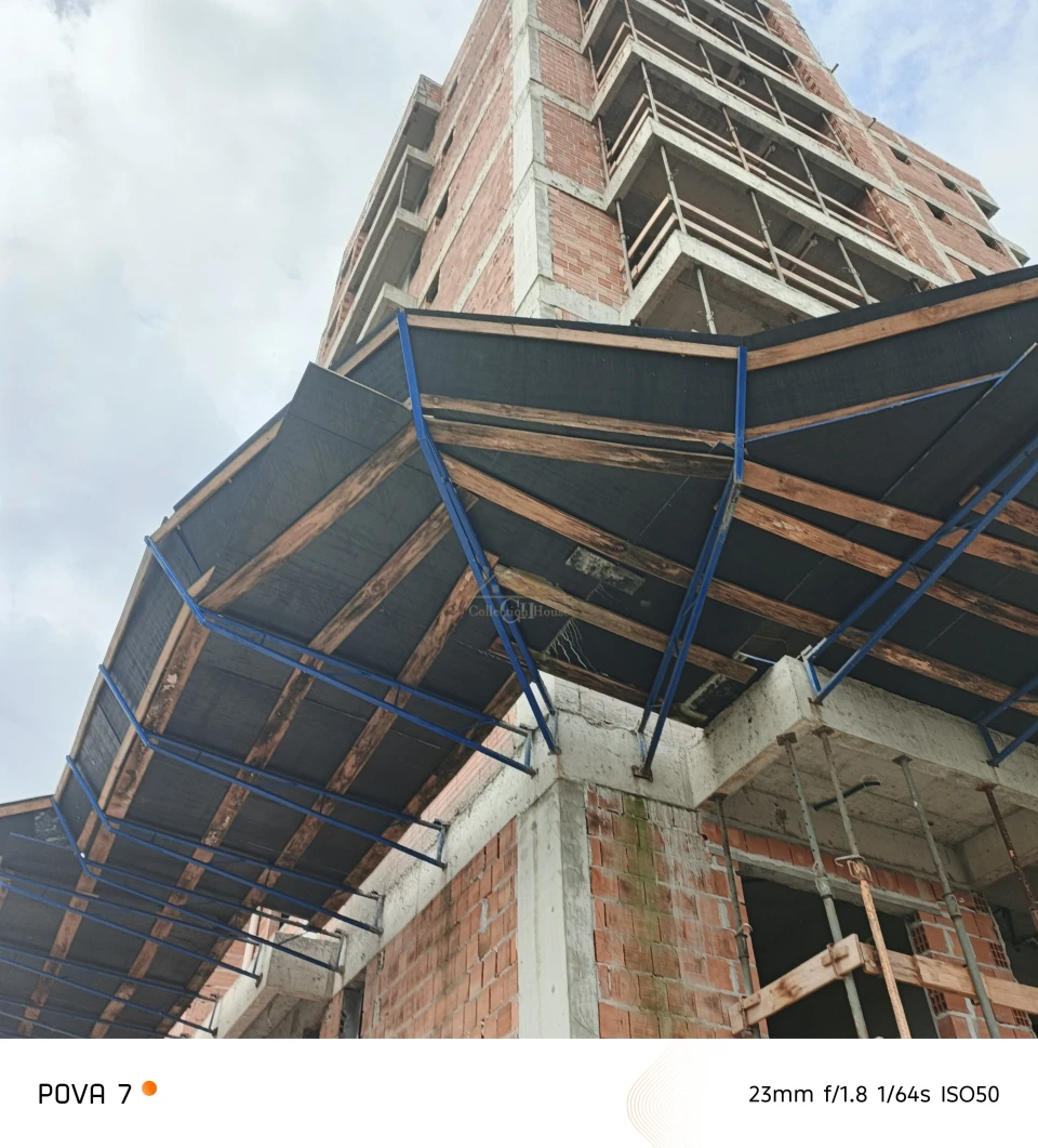 Apartamento 2 ou 3 Quartos à Venda no Edifício Impala Saguaçu Joinville