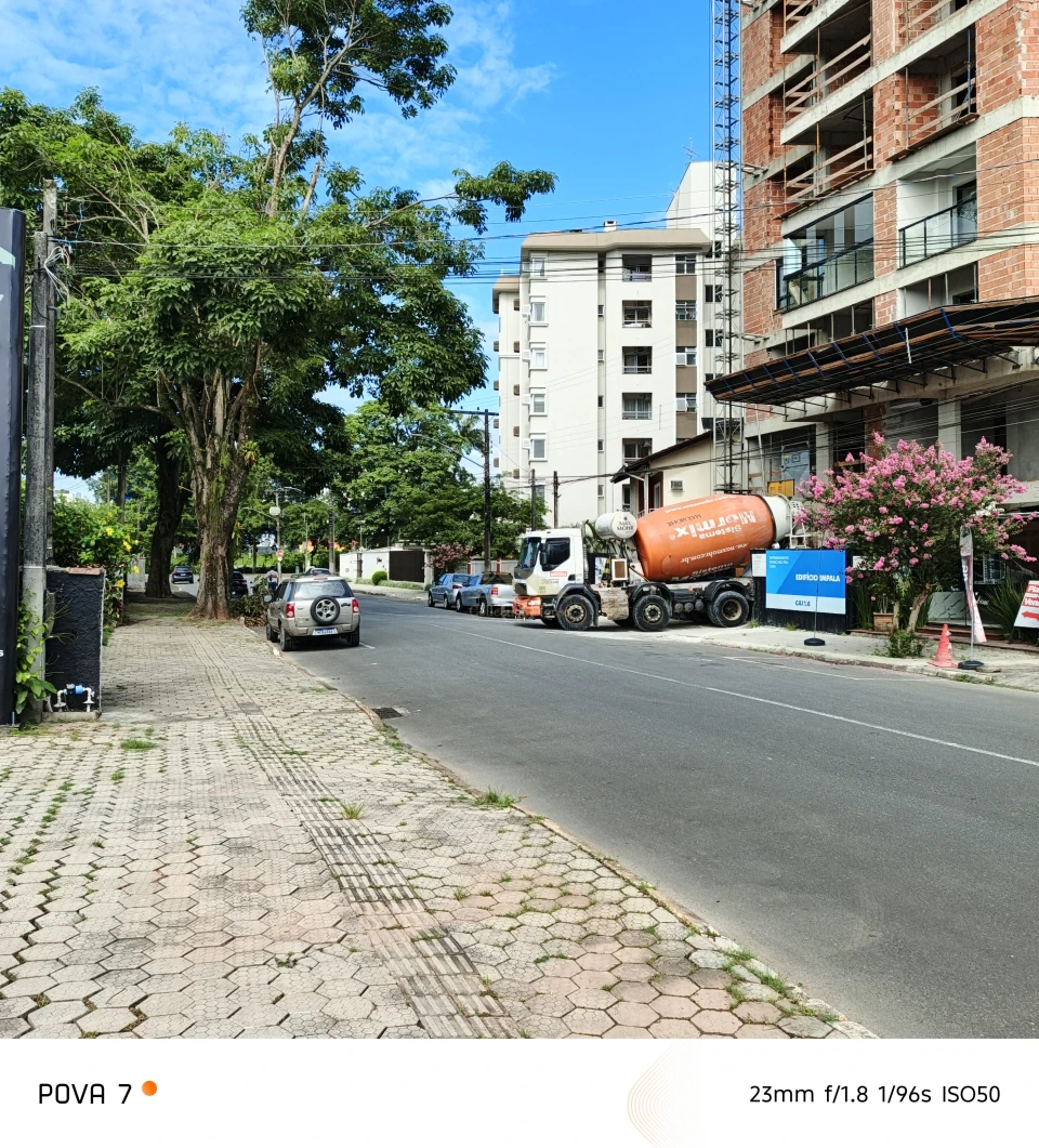 Apartamento 2 ou 3 Quartos à Venda no Edifício Impala Saguaçu Joinville