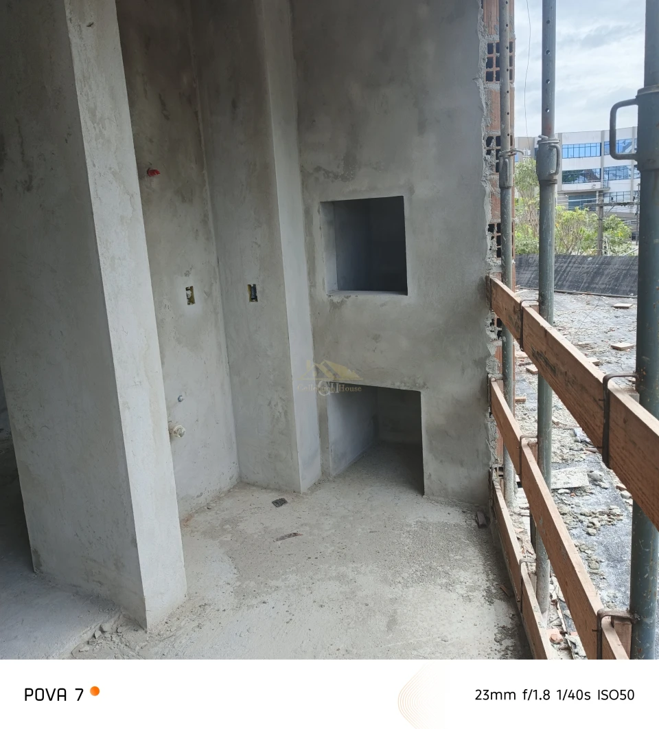 Apartamento 2 ou 3 Quartos à Venda no Edifício Impala Saguaçu Joinville