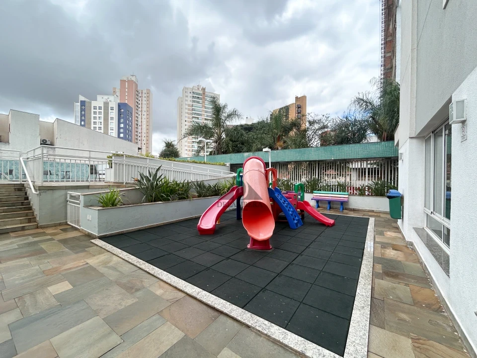 APARTAMENTO Á VENDA AO LADO DO LAGO IGAPÓ